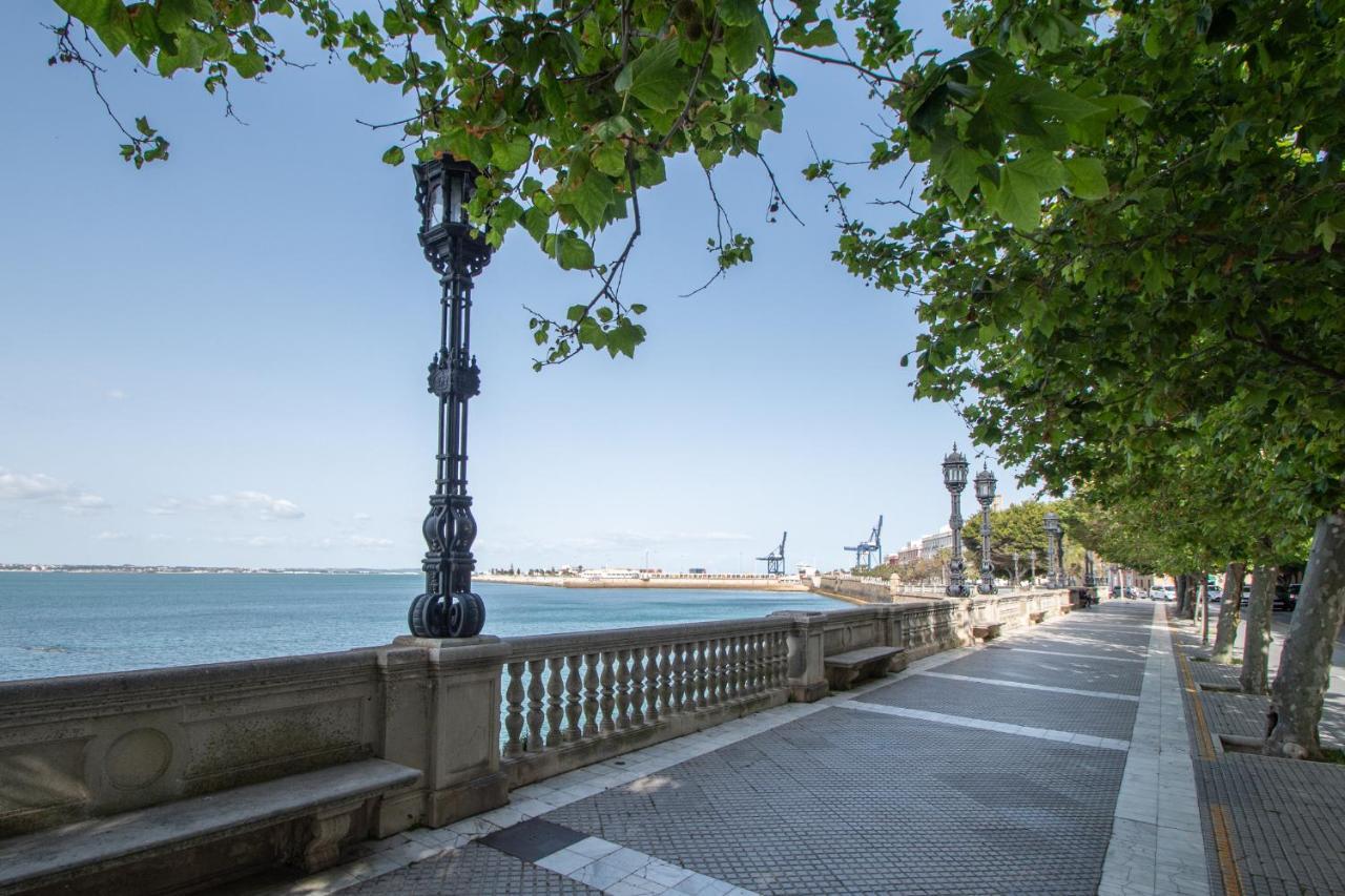 Apartamento El Meridiano De Cádiz Exterior photo