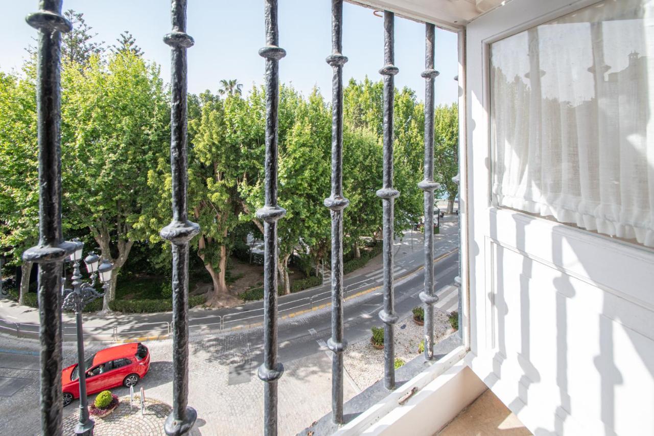Apartamento El Meridiano De Cádiz Exterior photo
