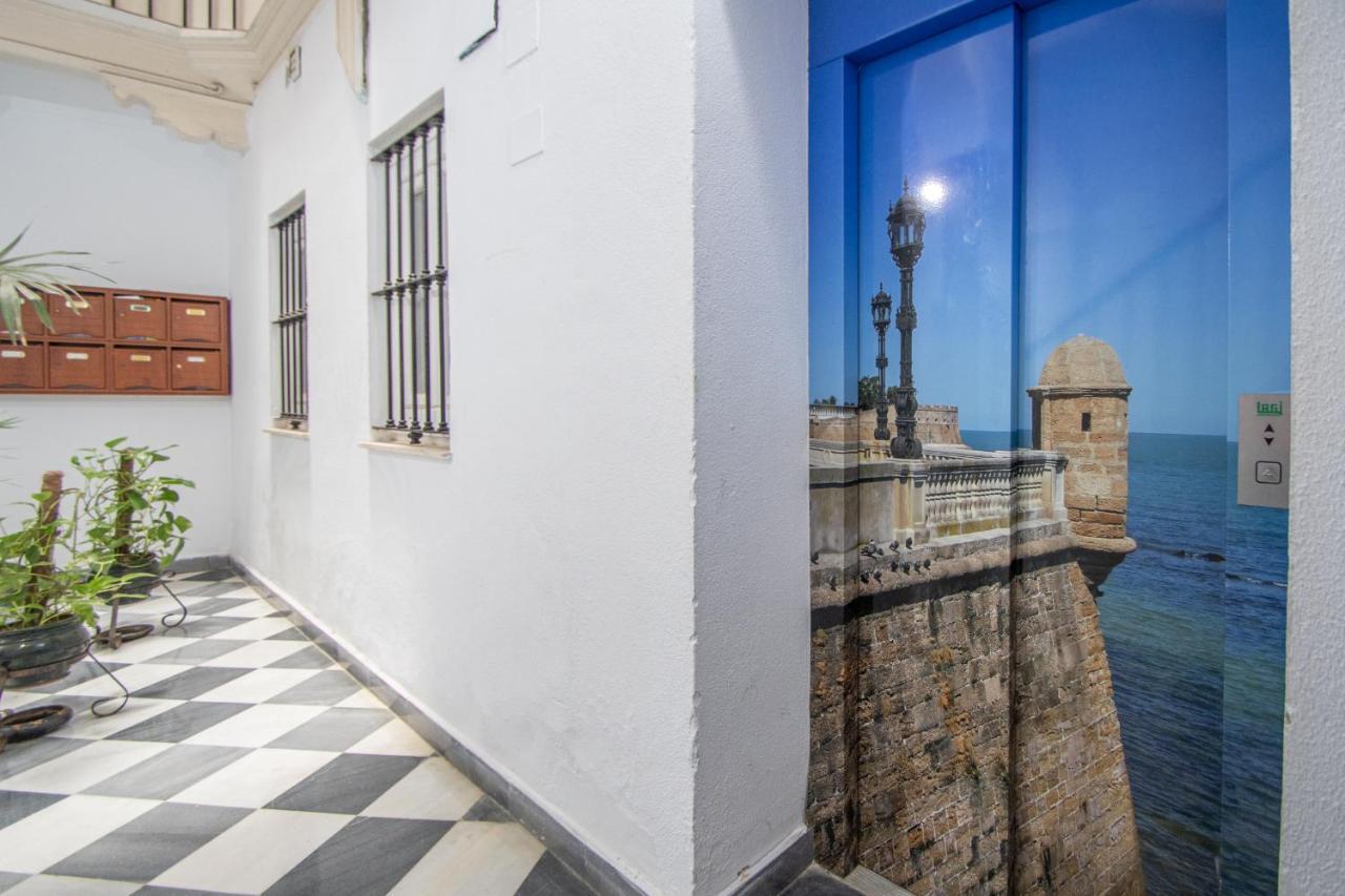 Apartamento El Meridiano De Cádiz Exterior photo